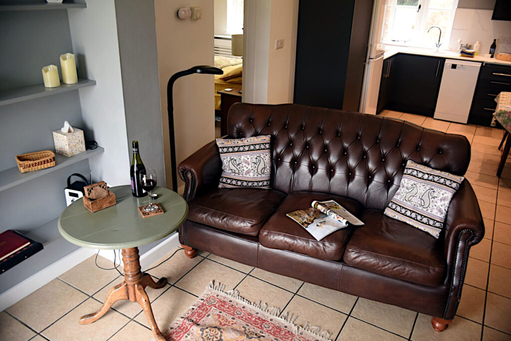 Old Coach House Settee